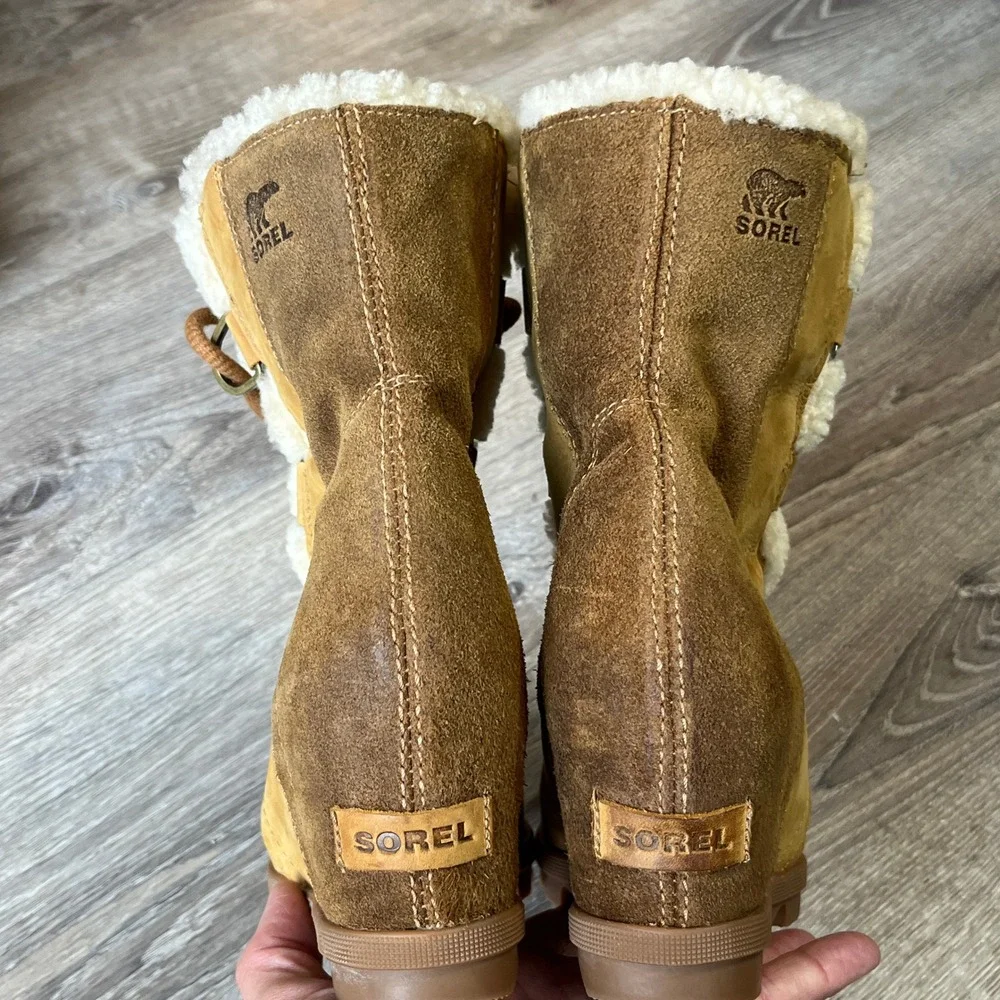 Sorel Joan of Arctic Wedge II Shearling Boots Camel Brown NL3021-224 Womens 8.5